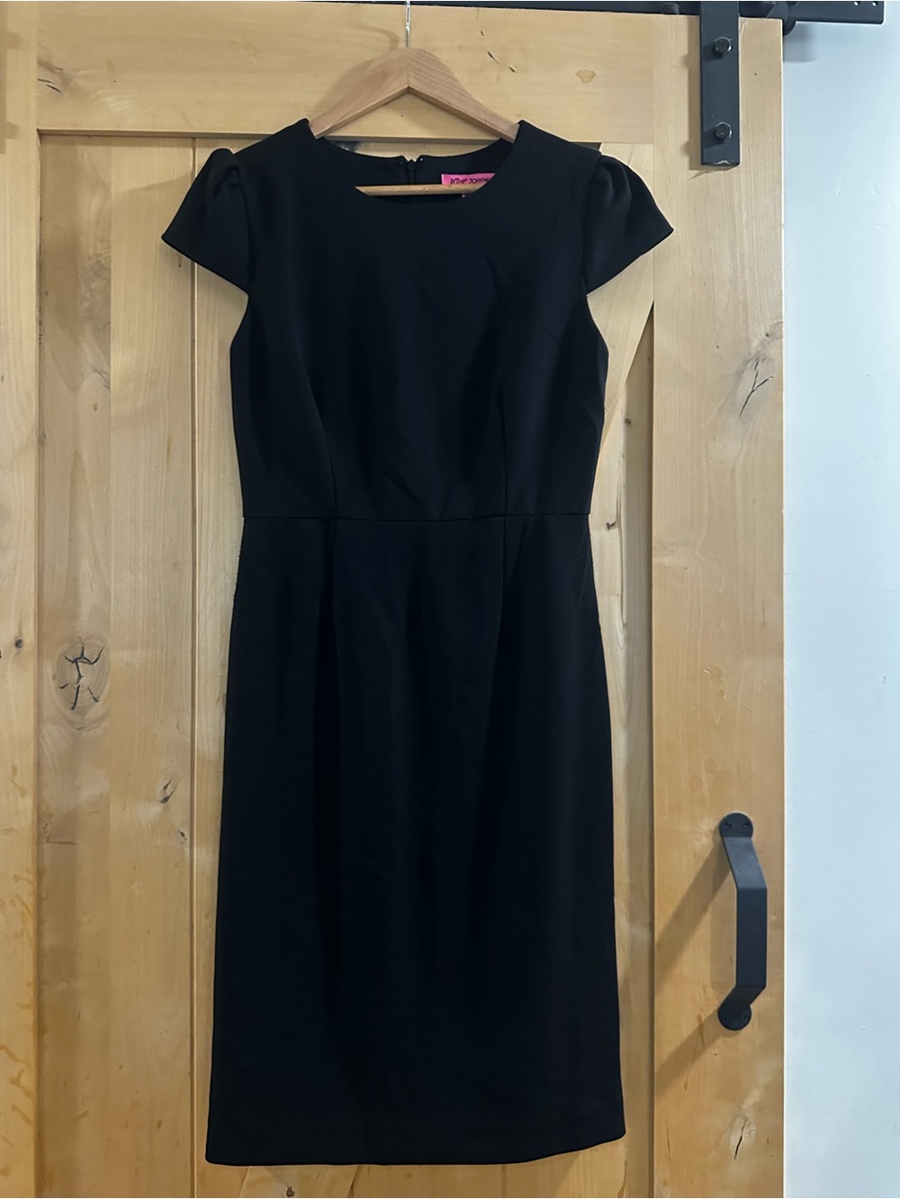 Betsey Johnson Black Cap-Sleeve Midi Sheath Dress